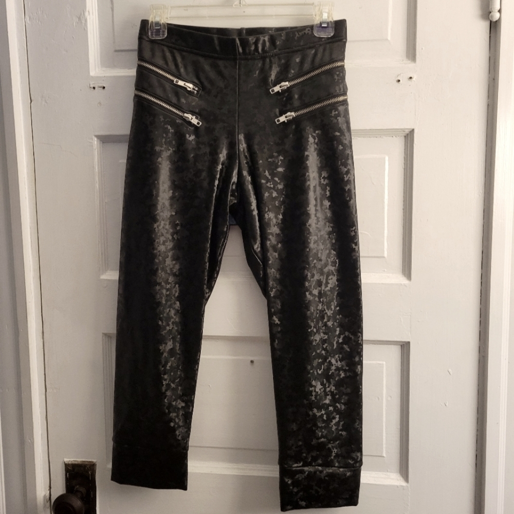Black Milk stretch crop pants